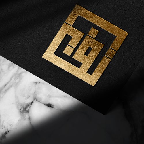 موکاپ لوگو رنگ طلایی 9932 (Golden logo mockup)